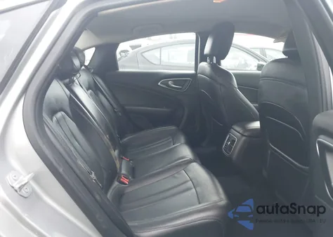 2015 Chrysler 200 C из США, поврежденный, VIN 1C3CCCCB0FN666276